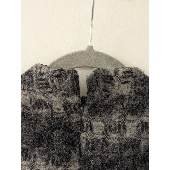 aoyama itchome Wool Blend Sleeveless A-Line Dress With Pleated Front Detail Back - Picture 5 of 9